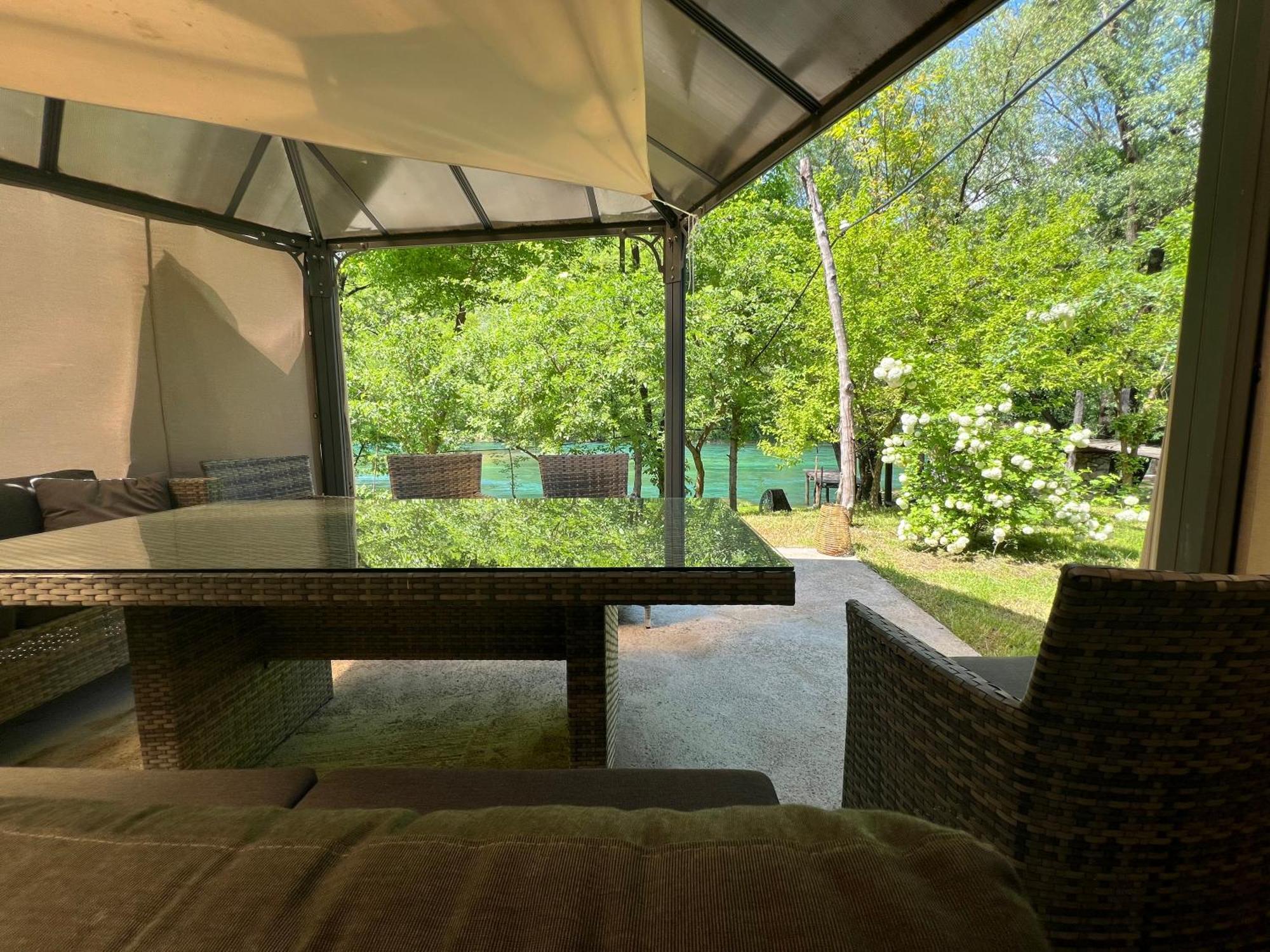 Anur Apartment Bihać Buitenkant foto