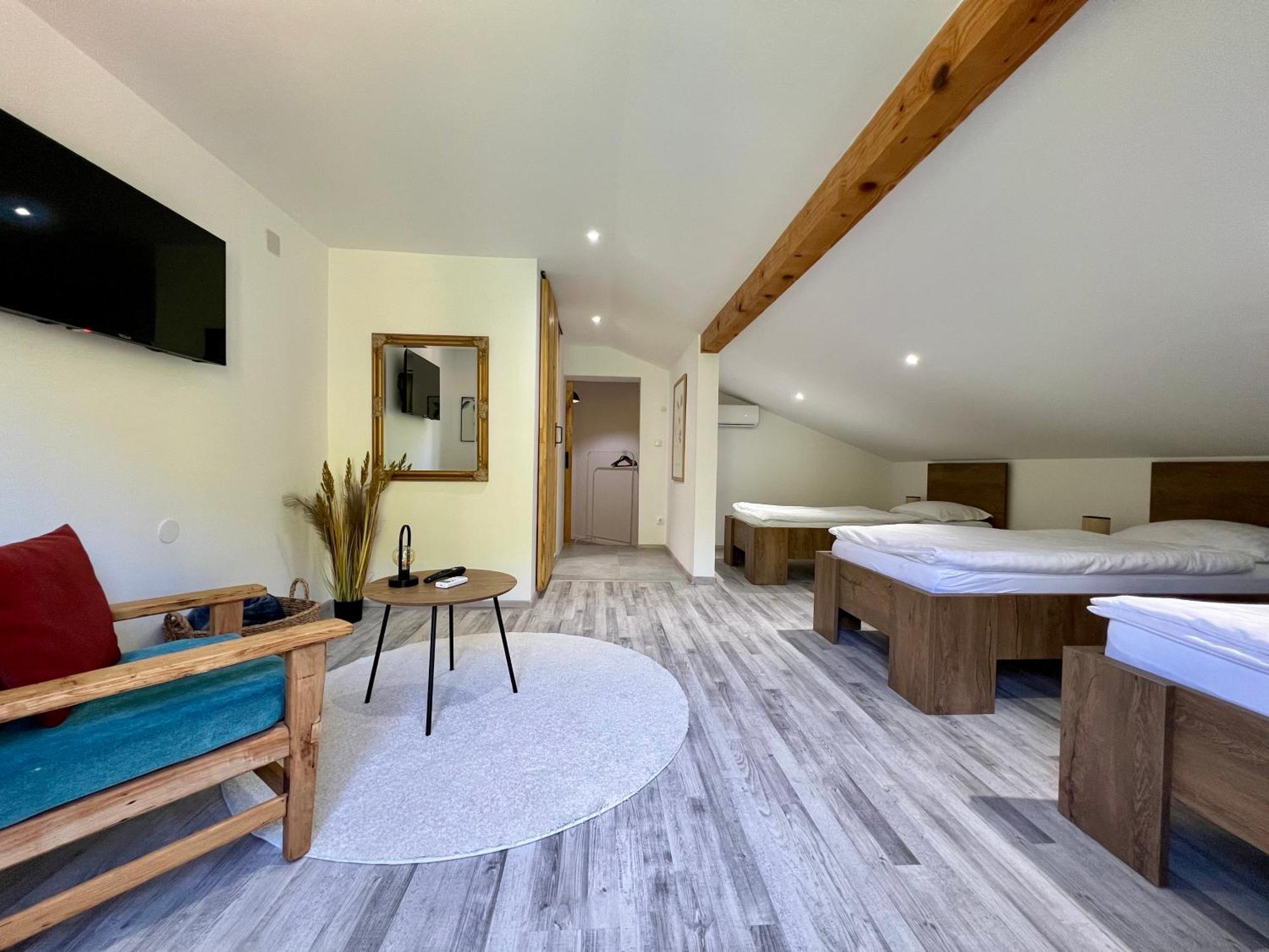 Anur Apartment Bihać Buitenkant foto