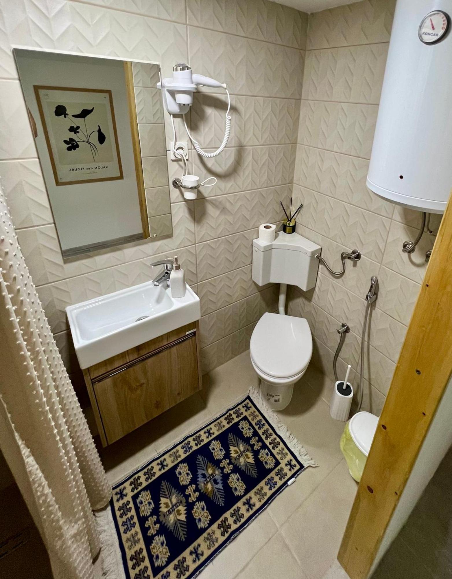 Anur Apartment Bihać Buitenkant foto